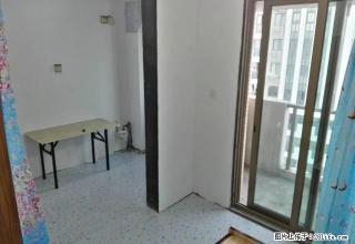 (单间出租)袍江大小单间出租 400致650（主卧）无中介费 - 绍兴28生活网 sx.28life.net